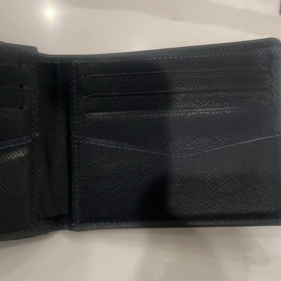 Louis Vuitton men’s wallet - Picture 3 of 4